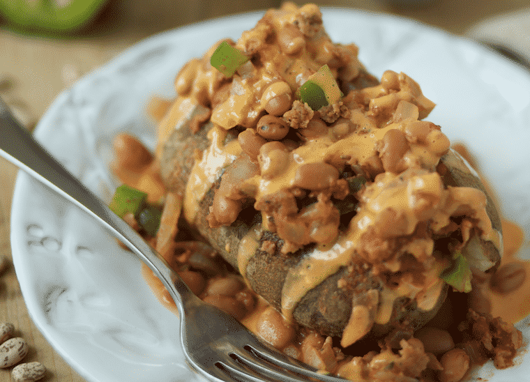 Chili Cheeze Baked Potato
