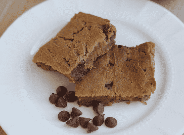 Peanut Butter & Banana Blondies