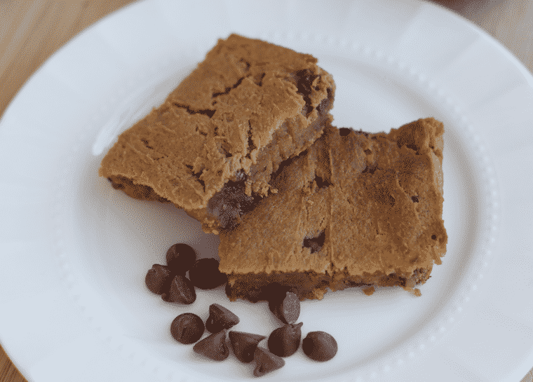 Peanut Butter & Banana Blondies